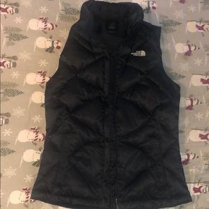 🆘 SOLD 🆘. 550 down vest
